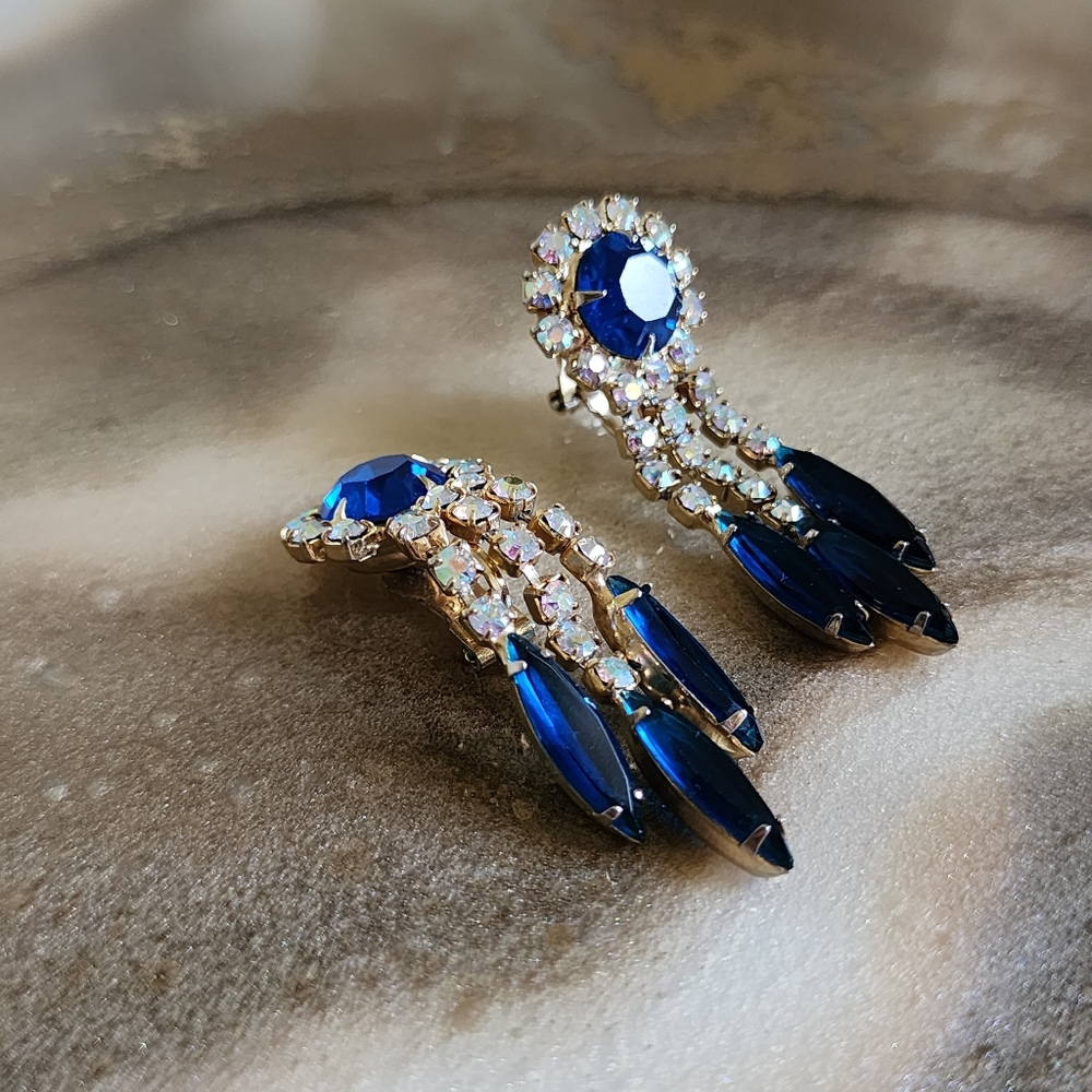 Vintage Rhinestone Sapphire Blue Aurora Borealis Gold Dangle Drop Earrings - Picture 3 of 5
